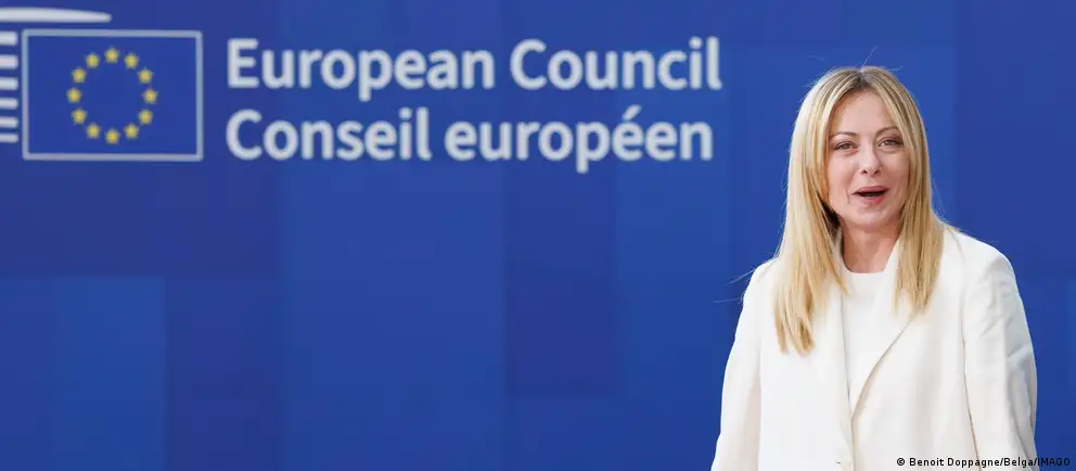 Глава итальянского правительства заявила, что Москва должна сама сделать шаги навстречу, а не ждать новых инициатив Запада, и скептически отнеслась к идее пригласить Владимира Путина на декабрьский саммит G20 в США.