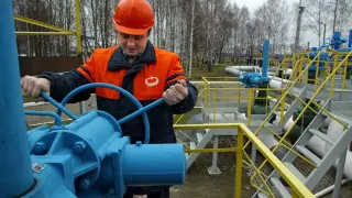 С 1 мая прекращается прокачка казахстанской нефти по нефтепроводу «Дружба» в Германию и другие страны ЕС на фоне глобального дефицита сырья и перебоев с поставками через Ормузский пролив.