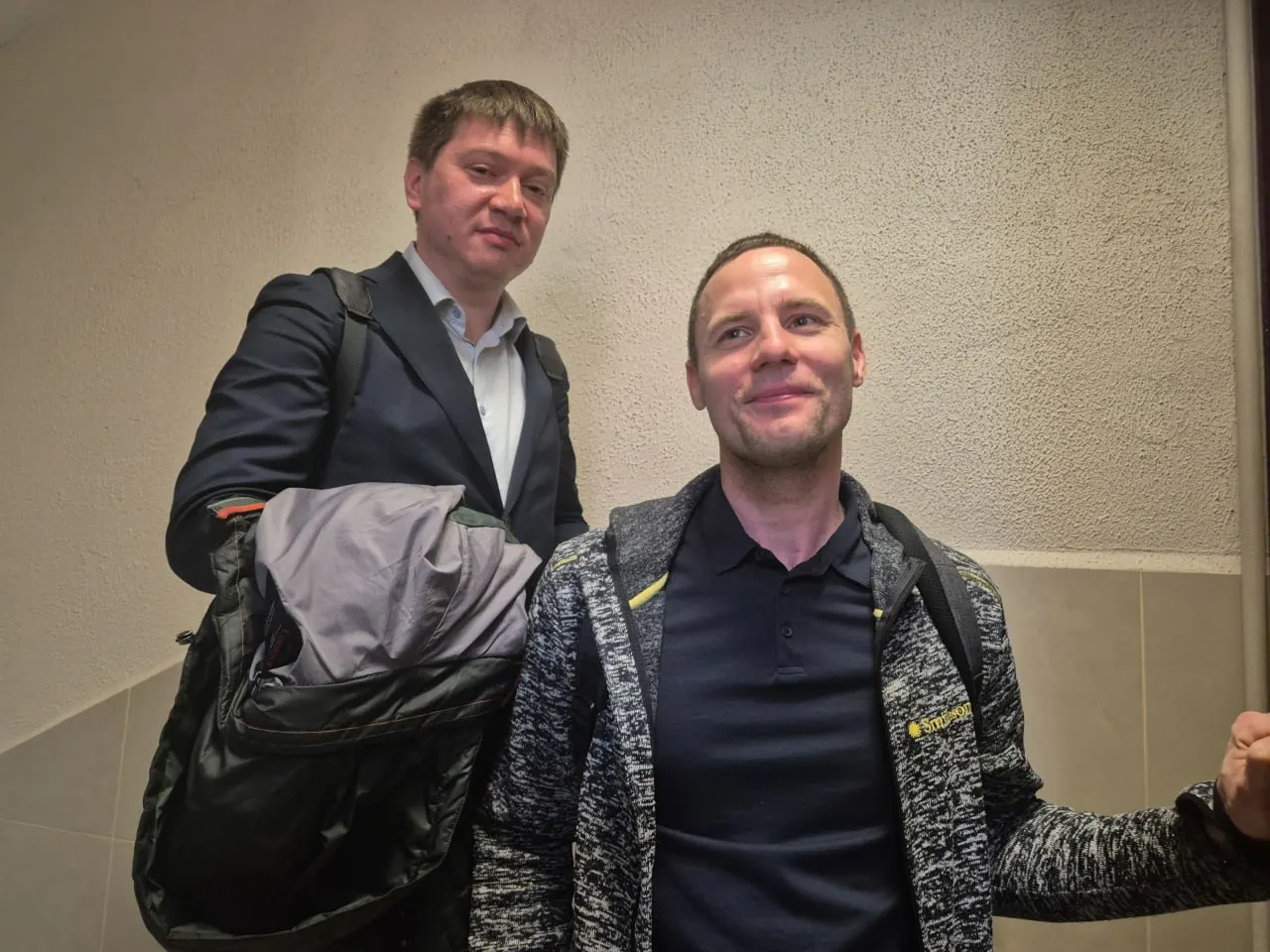 Сорокина несколько раз приглашали для составления протокола; после отказа прийти полицейские заявили, что насильно доставят его и вменят статью о неповиновении. Кроме того, на юриста заведены два административных дела о «дискредитации» армии.