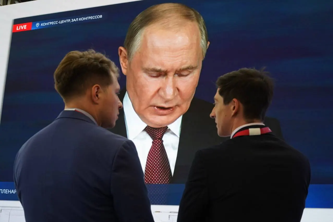 На Петербургском международном экономическом форуме заявлены несколько иностранных участников, чья репутация в странах происхождения вызывает споры: сторонники конспирологии, антиваксеры и националисты. Они примут участие в панелях о медиа, «мягкой силе» и цифровых технологиях.