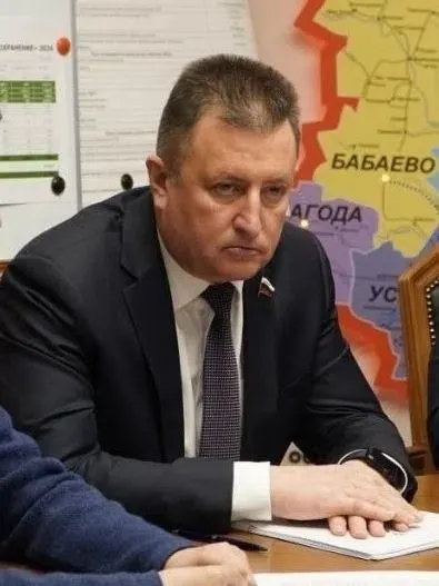 Инициатива сенатора из Вологодской области запрещает устанавливать плату ниже регионального минимума и оставляет жильцам возможность голосовать только за увеличение тарифа.