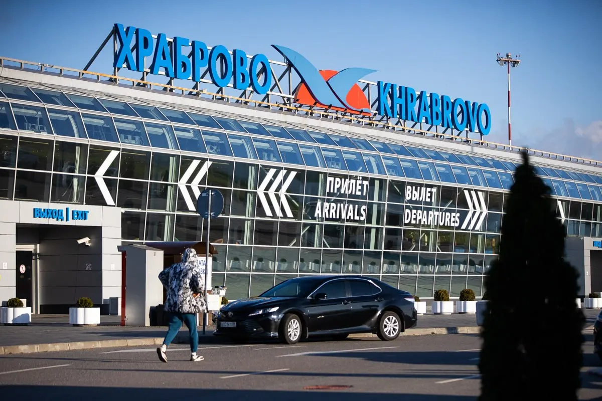 Власти региона договорились с федеральными структурами о переходе на трёхлетнее бюджетирование субсидий на авиаперелёты, чтобы исключить паузы в финансировании и обеспечить постоянную доступность льготных билетов.