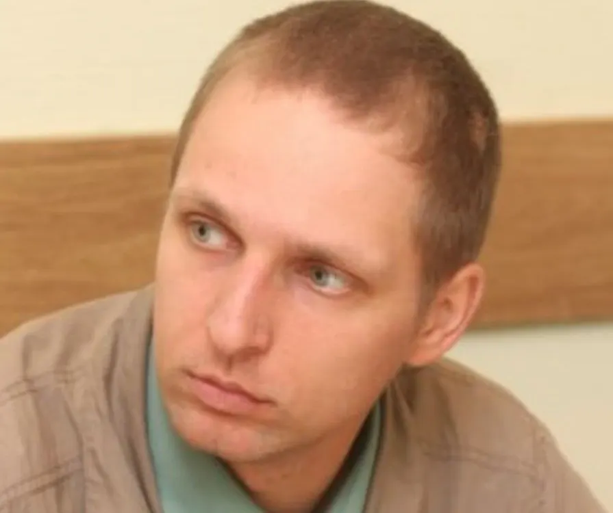 Псковский фельдшер и общественник Иван Васильев погиб в ходе боевых действий в Украине через две недели после отправки в зону СВО; информация о его гибели стала известна только сейчас.