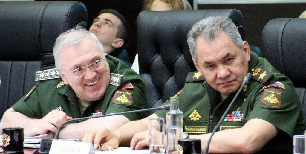 Московский суд удовлетворил иск Генпрокуратуры: в доход государства обращены деньги, недвижимость и иные активы экс‑замминистра обороны на сумму 5,5 млрд рублей; заседания проходили в закрытом режиме.