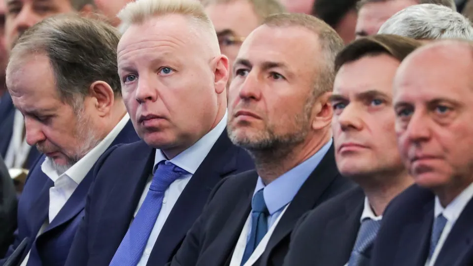 Российский союз промышленников и предпринимателей предложил запретить публикацию судебных актов и данных о сторонах по искам компаний, требующим возмещения убытков от санкций. Инициативу обсуждают в администрации и профильных ведомствах; есть и противники идеи.