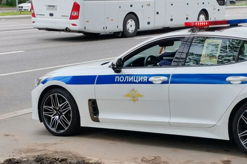 Его и ещё одного человека подозревают в инсценировке ДТП и попытке получить страховую выплату свыше 3 млн рублей; возбуждено уголовное дело.