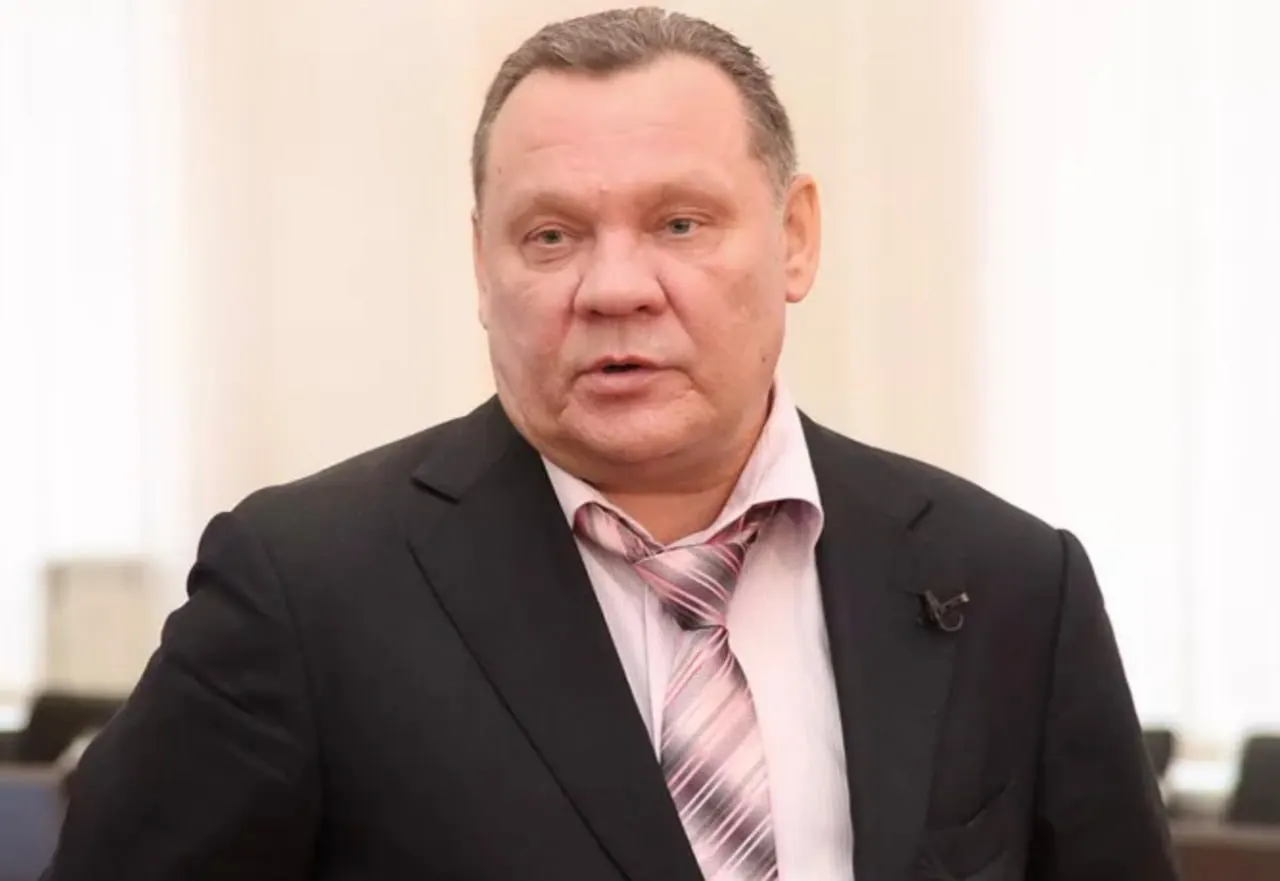 Иск о лишении мандата будет рассмотрен 29 мая в Псковском городском суде. Панченко, который представляет КПРФ в областном Собрании, отрицает наличие зарубежных счетов и связывает сведения с ошибкой налоговой службы.