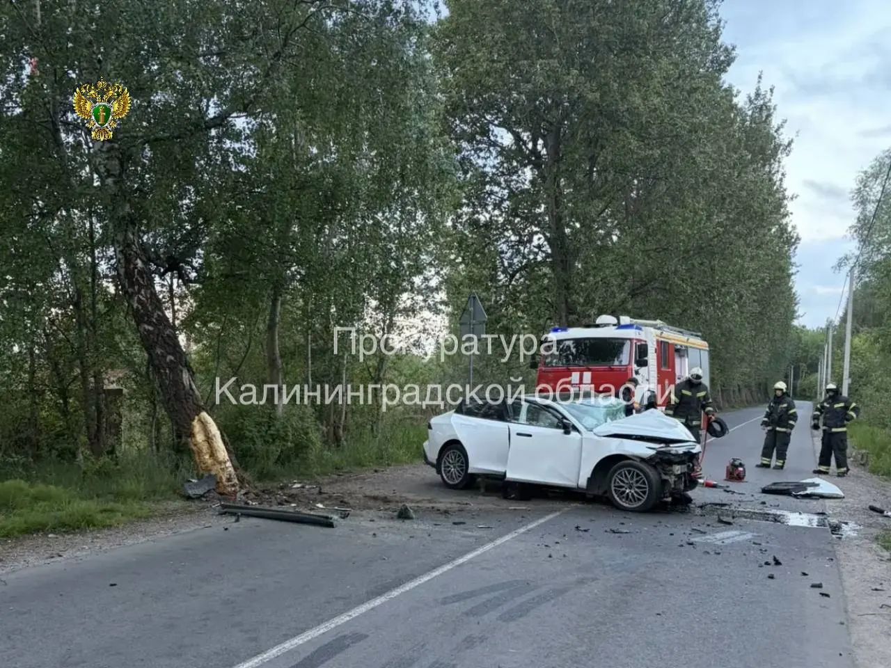 В Светлом в аварии с автомобилем «Чанган» погиб 34‑летний водитель и 37‑летняя пассажирка, ещё один пассажир госпитализирован. По факту начата проверка прокуратуры.
