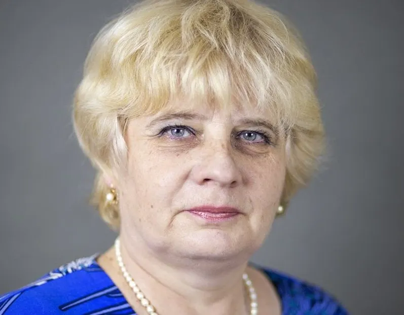 Суд постановил, что на странице Татьяны Федоровой в «ВКонтакте» якобы была обнаружена символика штабов Навального; ей назначен штраф 1 000 рублей и запрет на участие в выборах.