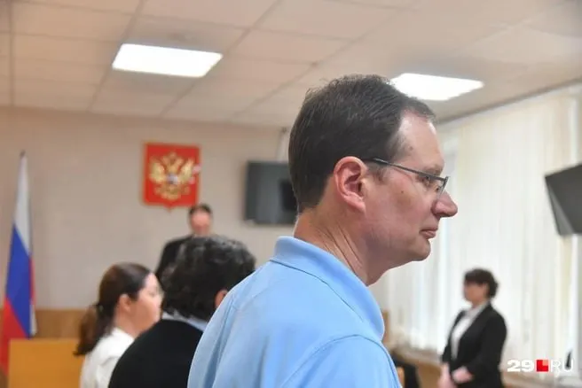 Приморский районный суд признал 50‑летнего врача виновным в финансировании экстремистской организации: штраф 450 тысяч рублей и конфискация перевода 3,5 тыс. руб.