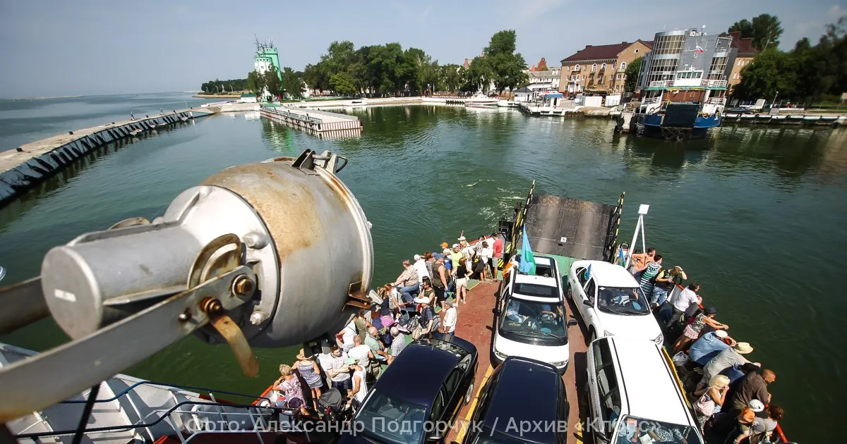 Движение на ул. Красной Армии будет ограничено с 9:30 до 10:30 в связи с памятными мероприятиями — туристов просят заранее прибывать на паром.