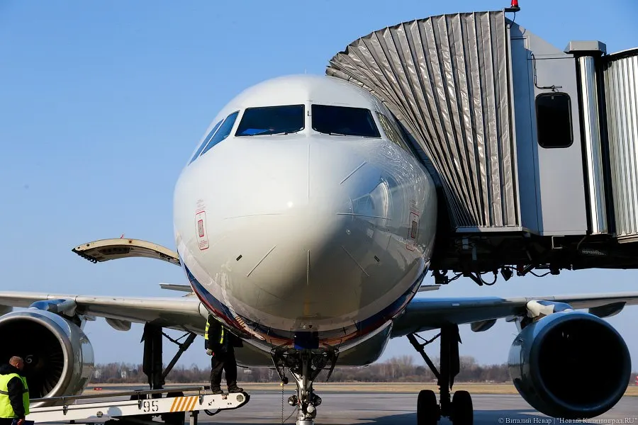 С 3 июня еженедельные рейсы Boeing 737 между Калининградом и Сыктывкаром выполняет авиакомпания «Смартавиа». Время в пути — 3 часа 10 минут, цены — от 6 950 руб.