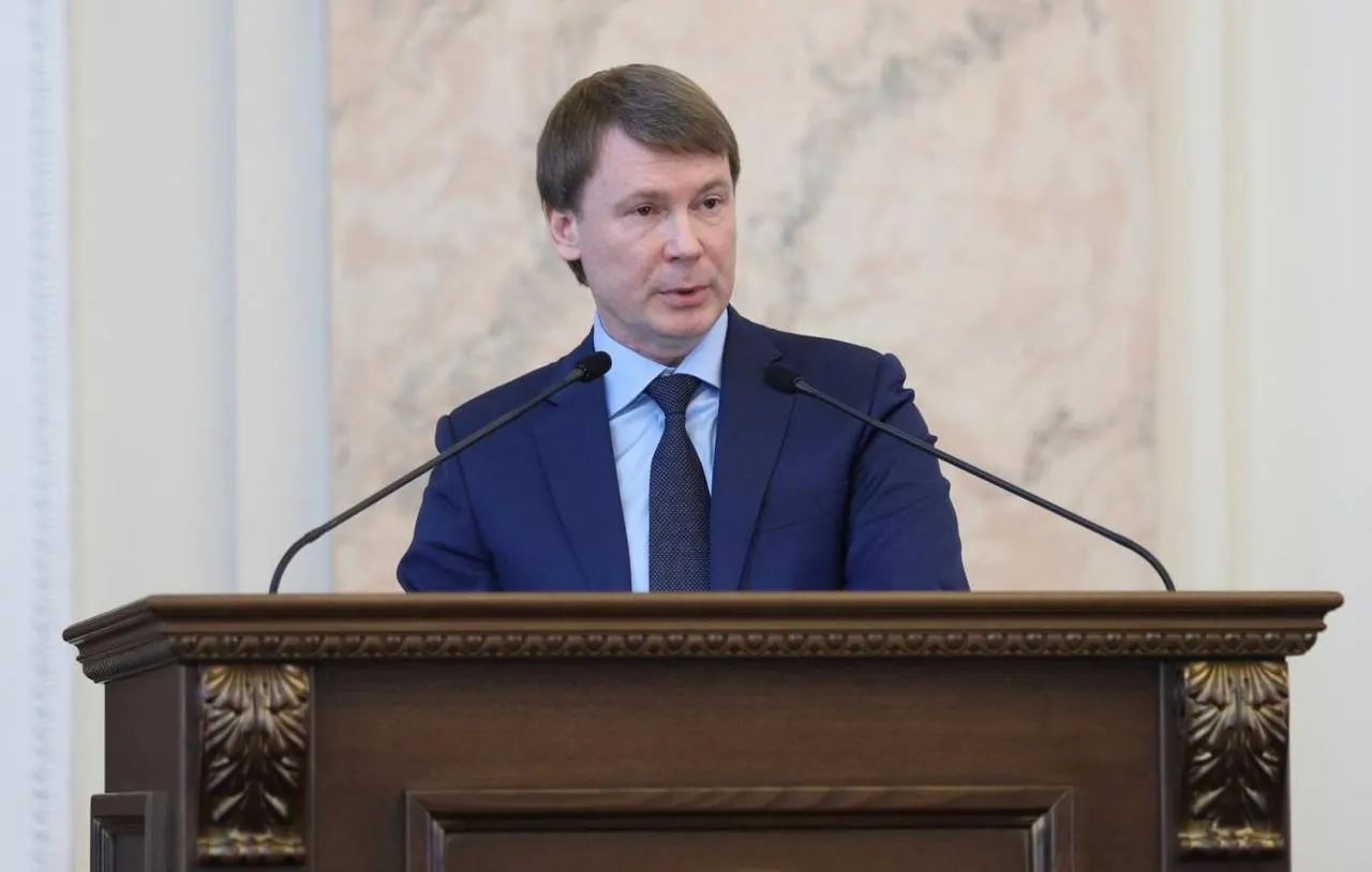 По решению суда активы крупного южного зернотрейдера перешли в управление Росимущества — в список вошли портовый терминал, сотни объектов недвижимости и доли в десятках фирм; общая оценка изъятых активов превышает 81,5 млрд рублей.