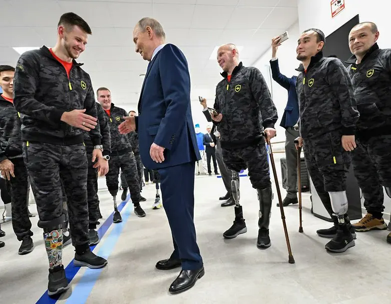 Во втором конкурсе президентских грантов 2026 года крупнейшие суммы направили организациям, работающим с ранеными на войне, фонду, связанному с матерью Алины Кабаевой, и проектам Паралимпийского комитета.