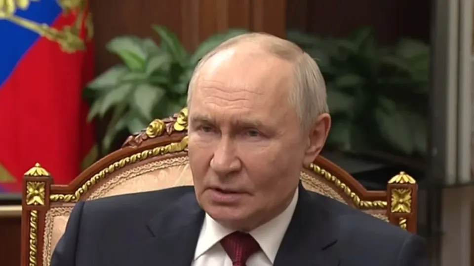 Президент заявил, что Украина якобы предлагала взаимно отказаться от дальнобойных ударов и сосредоточить боевые действия в четырёх оккупированных регионах; удары по инфраструктуре создают дефицит топлива, но на положение на фронте это не влияет.