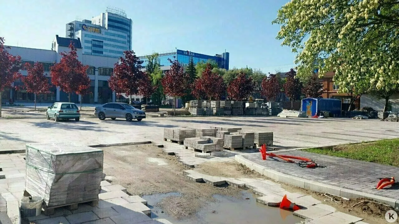Благоустройство территории завершается: открытие парковки у спорткомплекса «Юность» запланировано на начало июля — в период праздничных мероприятий 1–5 июля, приуроченных к Дню города и 80‑летию Калининградской области.
