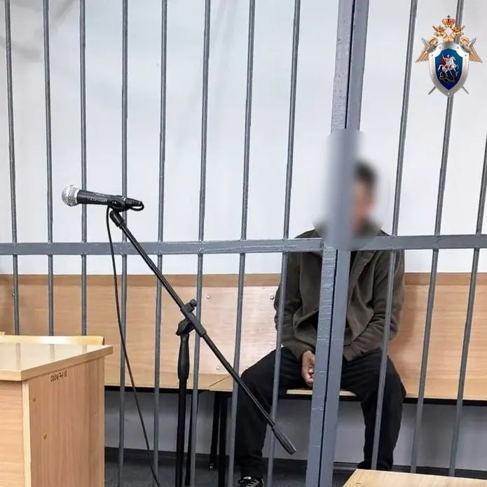 Жена мужчины, ранившего коллегу на кладбище в Бесовце, утверждает, что он действовал при защите. По её словам, на территории действует «семейная мафия», терроризирующая предпринимателей, и после жалобы мужа на него напали двое мужчин.