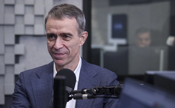 Михаил Мамута, руководитель службы по защите прав потребителей Банка России, назначен заместителем главы ЦБ с 10 июня. Службу реорганизуют: вместо одной структуры появятся СЗПП и ДПН, назначены временные руководители.