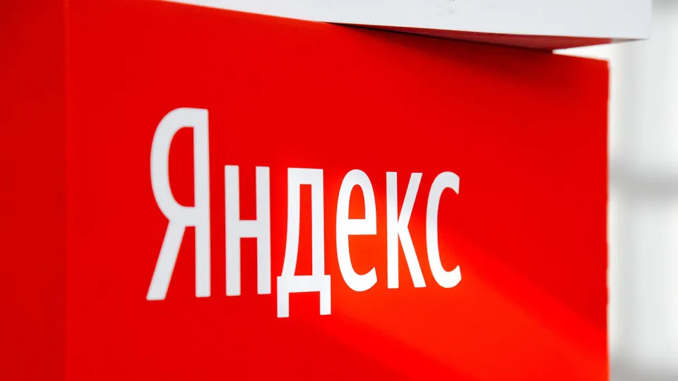 Днем 30 июня несколько популярных сервисов компании перестали работать: пользователи из Москвы, Санкт‑Петербурга и других регионов жаловались на проблемы с музыкой, почтой, облачным хранилищем и приложениями. Сервис восстановили в течение дня.