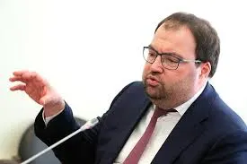 Глава Минцифры на IT‑завтраке в рамках ПМЭФ‑2026 заявил, что встраивание механизмов возрастной идентификации в платформы станет одной из ближайших задач ведомства.