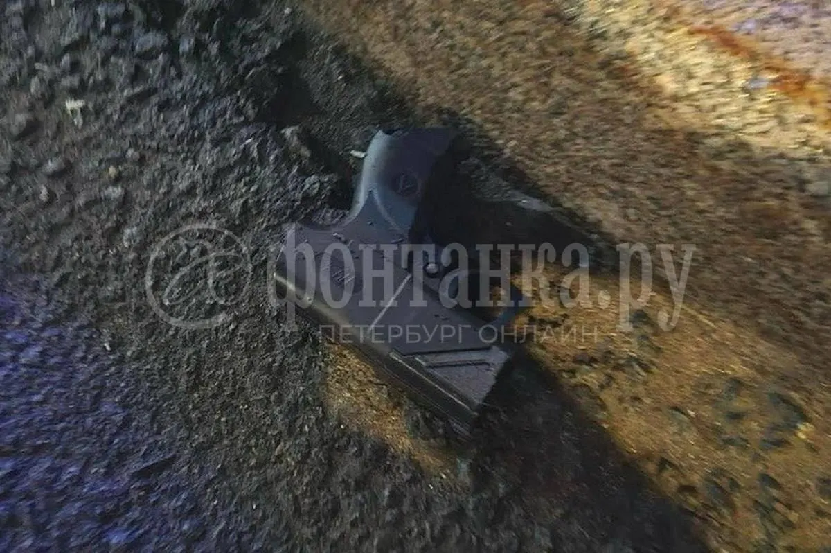 Около часа ночи компания из четырёх приезжих поссорилась с двумя местными у дома №3 на Графском переулке; спор перерос в драку, один из участников выстрелил из сигнального пистолета. Росгвардия доставила всех участников в отдел.