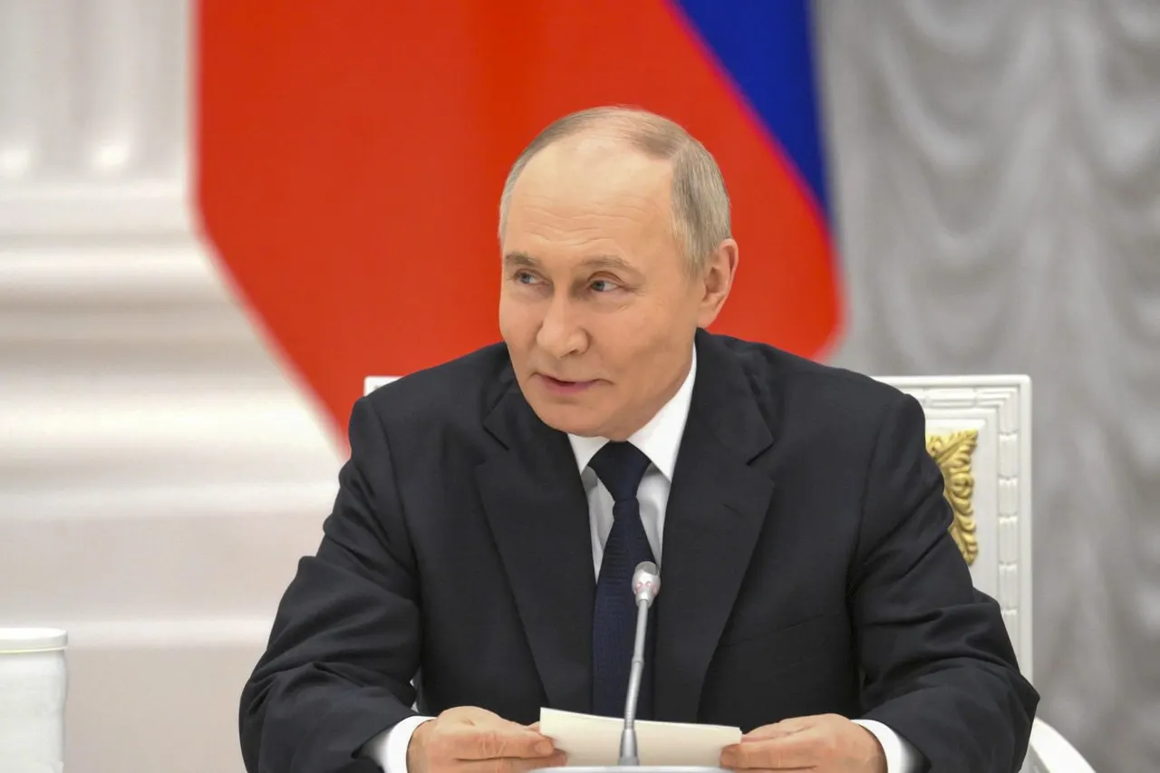 Во время общения с журналистами президент заявил, что Россия располагает возможностями для ответных действий в случае нападения на калининградские военные объекты.