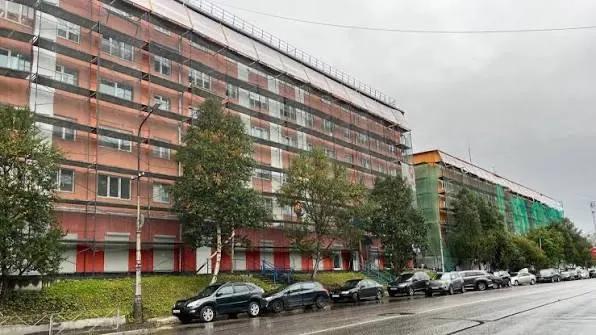 По итогам января—мая 2026 года Мурманская область занимает первое место в Северо‑Западном федеральном округе по количеству капитально отремонтированных домов. В лидерах также Санкт‑Петербург и Вологодская область.