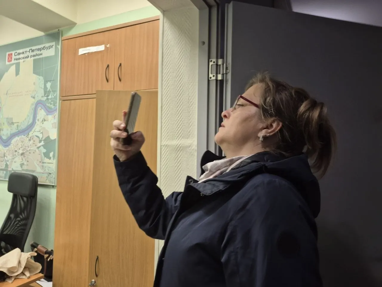 Строители на объекте на пр. Обуховской Обороны, 54 называют июль ориентировочным сроком сноса бывшей школы. Градозащитники оспаривают решение властей и добиваются запрета на демонтаж в суде.