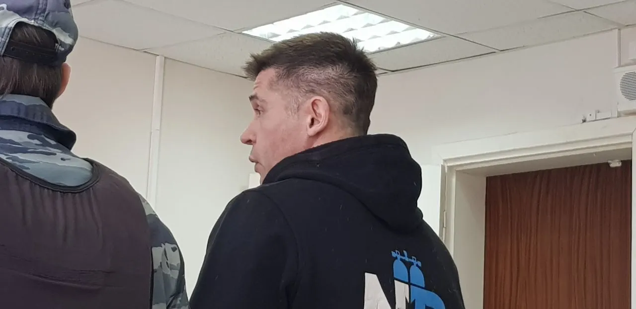 Бывший подполковник запаса Борис Харченко, приговорённый к 18 годам колонии за убийство и покушение в Петрозаводске, во время этапирования воспользовался правом заключить контракт с Министерством обороны РФ.