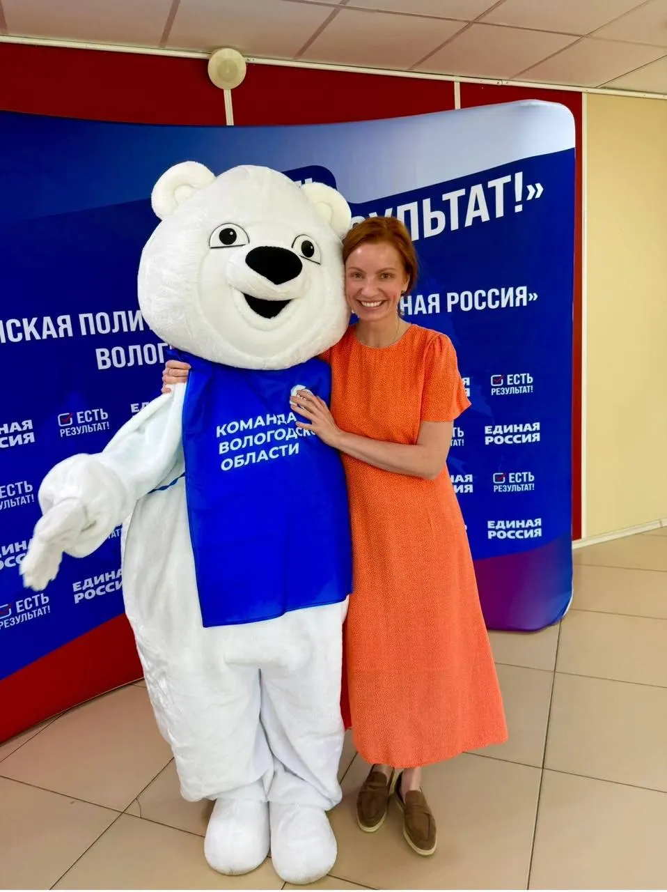 Активистки выступают против выдвижения кандидата от «Единой России» Натальи Москвитиной: они утверждают, что её позиции дискриминируют женщин и требуют снять её с выборов. Петицию подписали почти 6,5 тыс. человек.
