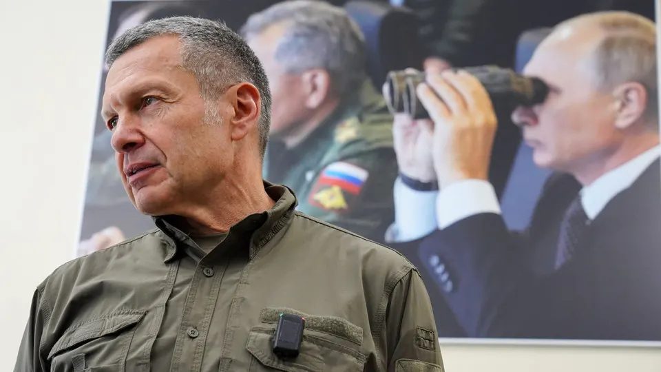 Телеведущий сообщил, что впервые не был приглашён на Петербургский международный экономический форум. На форуме также не выступила глава Центробанка Эльвира Набиуллина, чей срок истекает в 2027 году; источники называют возможных преемников.