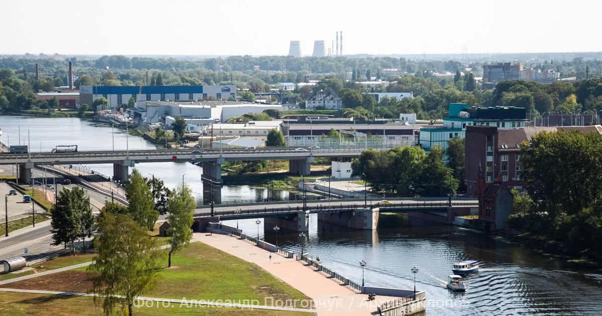 Техническая разводка Высокого моста на улице Октябрьской пройдёт в ночь с 30 июня на 1 июля; движение и проход в районе острова Октябрьский будут ограничены с 23:00 до 5:00.
