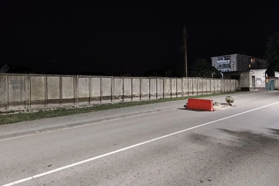 В Светлогорске демонтировали комплекс бывшего хлебокомбината на улице Пионерской. Областные власти в феврале 2026 года выдали разрешения на строительство многоквартирного среднеэтажного дома с встроенными помещениями.