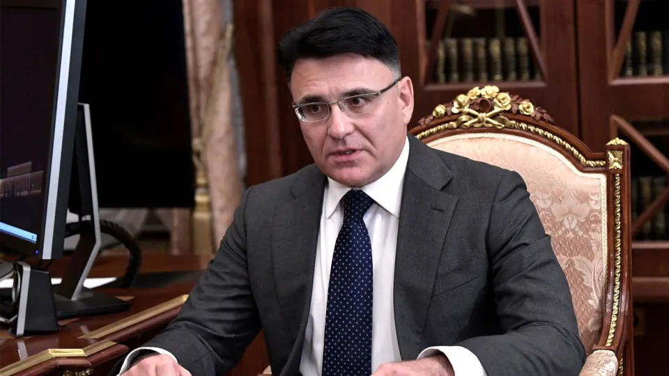 Руководитель крупного медиахолдинга предложил ввести квоты на показ иностранных фильмов, чтобы отбирать только лучшие картины и освобождать экранное время для отечественного кинематографа. Инициатива получила поддержку на уровне поручений профильного министерства.