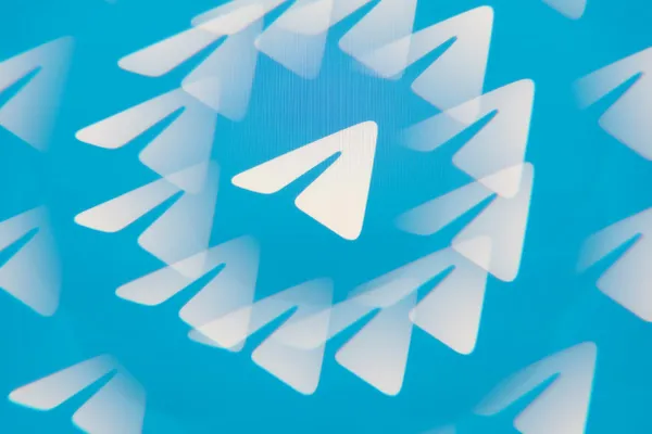 Основатель Telegram предупредил, что ограничения сети провоцируют отток специалистов, делают отечественные приложения уязвимыми без собственной операционной системы и превращают замену зарубежных сервисов в видимость безопасности.