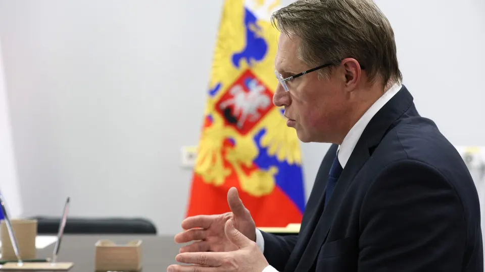 Министр здравоохранения сообщил, что в текущем году большинство ординаторов пройдут подготовку по целевым договорам для конкретных медорганизаций. Ранее принят закон об обязательной отработке выпускников медвузов до трёх лет с возможностью возмещения стоимости обучения при нарушении условий.