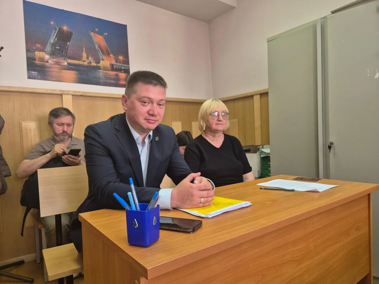 Ленинский районный суд назначил пенсионерке Марине Балуевой штраф 15 тысяч рублей по статье о «дискредитации» армии из‑за фотографии с протестного марша 2014 года.