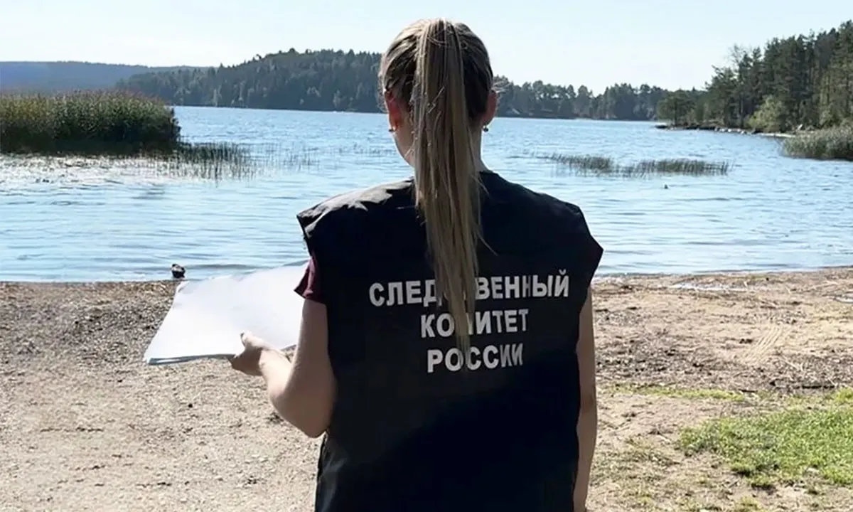 В Питкярантском районе Карелии расследуют гибель двух мужчин 71 и 72 лет, пропавших после выезда на Ладожское озеро. Назначены судебные экспертизы, устанавливаются причины трагедии.