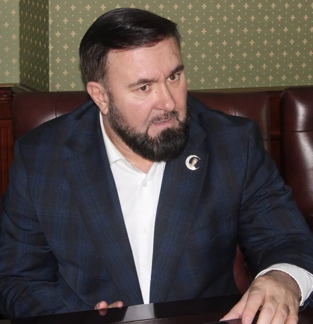 26 июня президент подписал распоряжение о поощрениях: среди награждённых — омбудсмен Чечни Мансур Солтаев. Ранее он был чиновником и фигурировал в скандалах, связанных с исчезновением женщин и публичными обвинениями правозащитников.