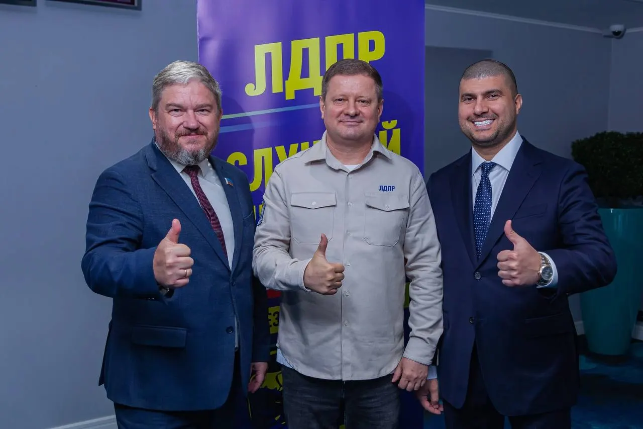 На региональной конференции обозначили общепартийный список и кандидата по Кировскому округу — в его состав вошли Умба и часть Апатитов.