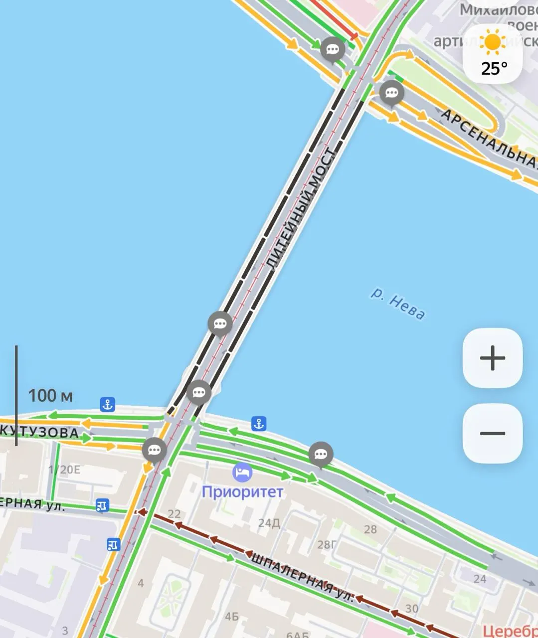 По сообщениям водителей, движение по Литейному и Троицкому мостам в Санкт-Петербурге временно остановлено; причины и сроки перекрытия уточняются.
