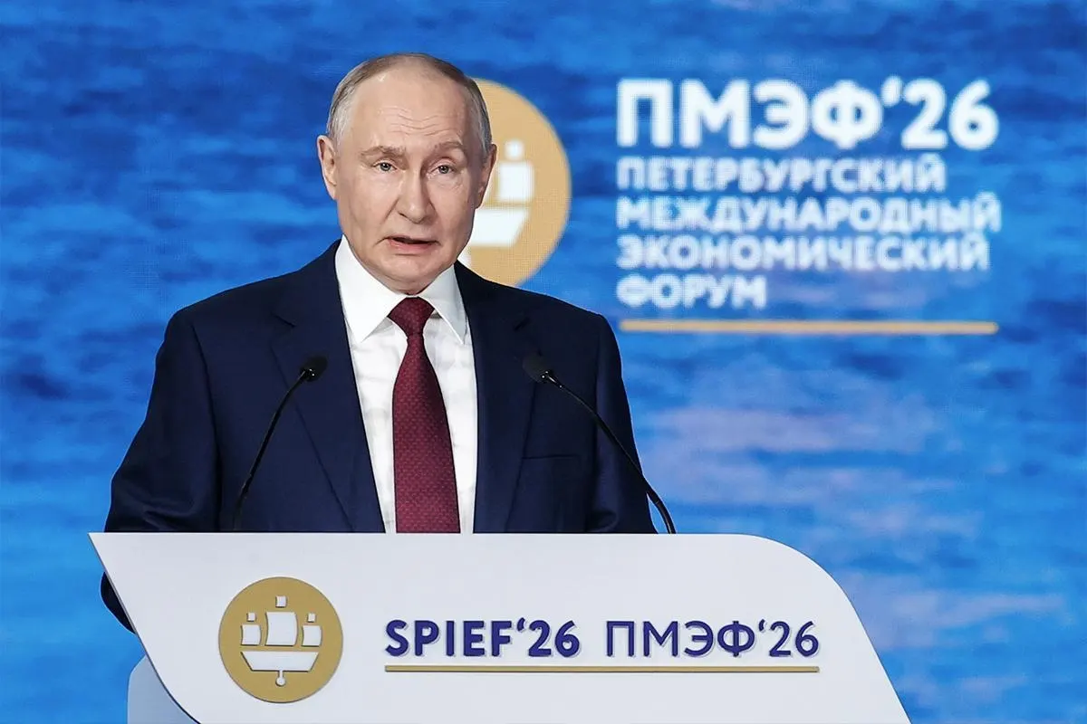 Президент РФ назвал открытое письмо украинского лидера «бумажкой с элементами хамства», заявил, что встреча бессмысленна до конкретных договорённостей, усомнился в легитимности Зеленского и обратился к военным.