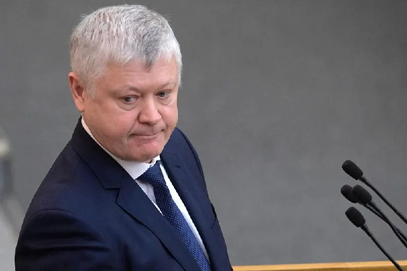 Глава комитета Госдумы по безопасности Василий Пискарёв заявил о выдворении свыше 360 зарубежных структур и о принятии 46 законов, которые, по его словам, защищают суверенитет и противодействуют «деструктивному» влиянию.