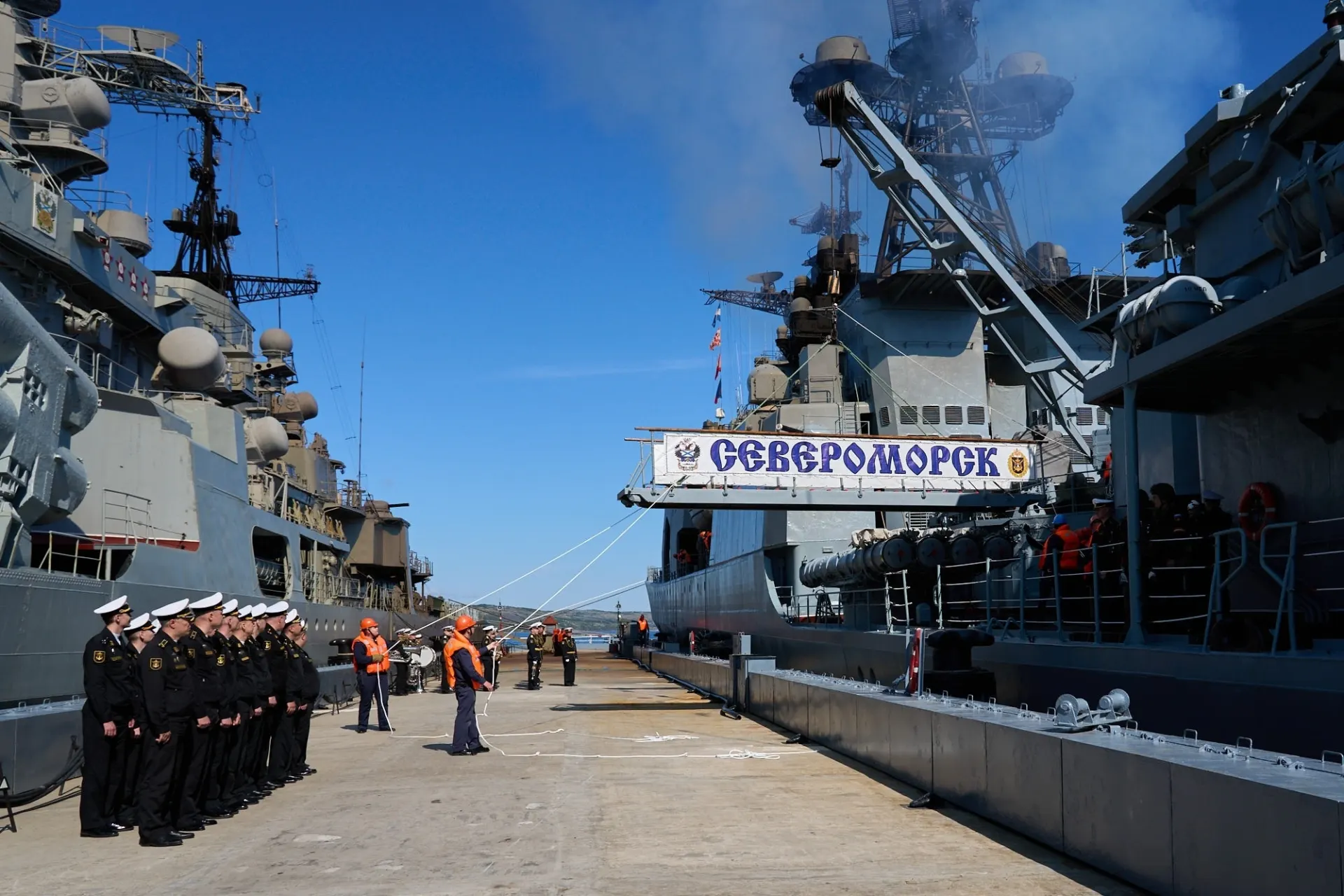 Большой противолодочный корабль прибыл в одноимённое ЗАТО у Мурманска после похода через Балтийское и Северное моря, где обеспечивал сопровождение президентской яхты. Командование отчиталось о выполнении задач, положение второго корабля сопровождения и самой яхты пока неизвестно.