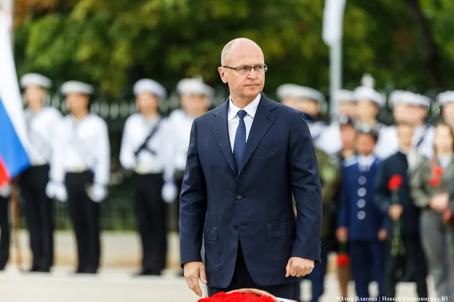 Первый замруководителя администрации президента Сергей Кириенко заявил, что в следующие пять лет на реализацию программы развития региона «80–85» направят свыше 950 млрд рублей. В планах — более 500 объектов инфраструктуры и социальных проектов.