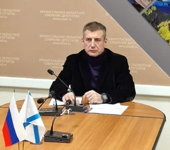 Депутаты региона предупреждают о крупном дефиците бюджета и росте задолженностей перед ресурсоснабжающими организациями — власти ищут источники финансирования северного завоза и подготовки к отопительному сезону.