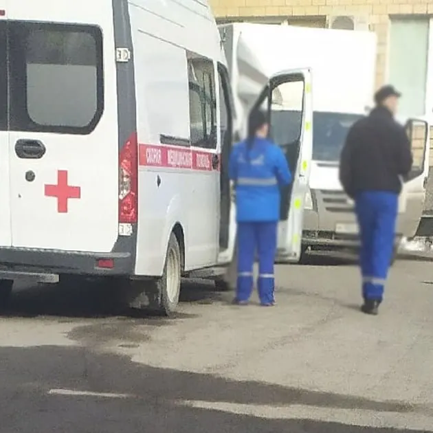 30 июля в жилом доме в Медвежьегорске (Карелия) произошёл взрыв газа. Один человек получил ожоги и доставлен в местную больницу, обстоятельства происшествия уточняются.