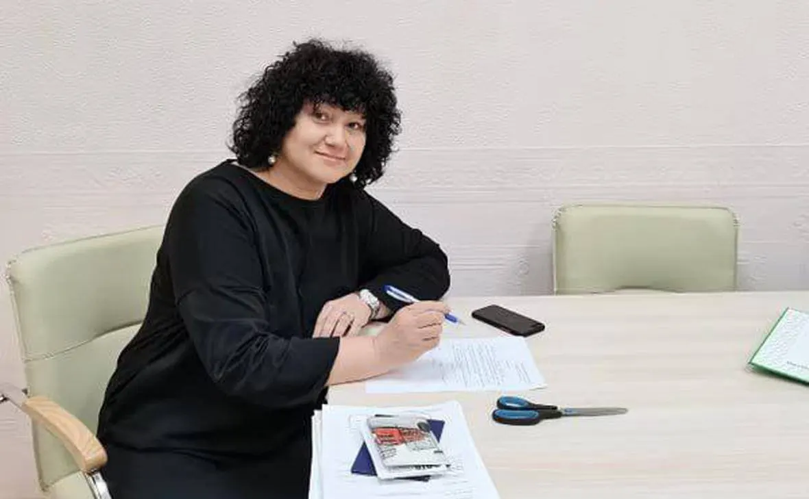 Оксана Багирова, участница выборов в Госсовет Коми, в марте 2026 года приговорена к шести годам лишения свободы по делу о публикациях в соцсетях. В колонии она занялась рисованием — ниже представлены её работы.