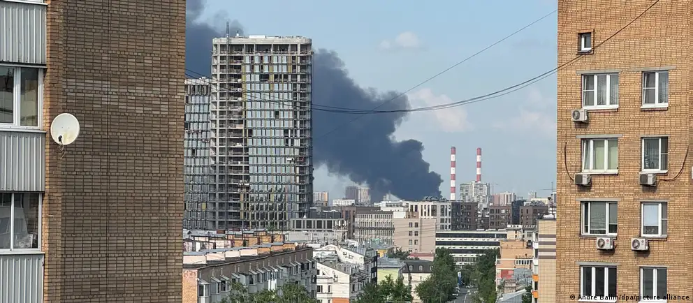 Власти и энергетические компании создают небольшие вооружённые отряды для защиты критической инфраструктуры от украинских дронов. Рассказываем, как набирают бойцов, кто финансирует подразделения и насколько такая схема может быть эффективной.