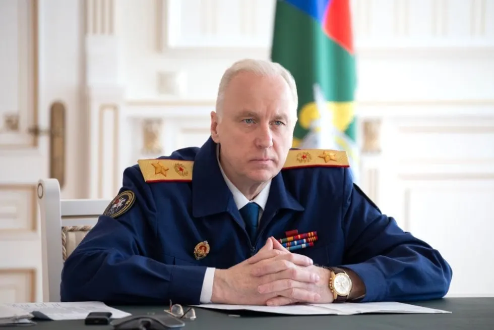 Жительница Череповца обратилась в приёмную главы Следственного комитета с жалобой на регулярные задержки в выдаче жизненно важного препарата для её трёхлетнего сына; по факту начата процессуальная проверка.